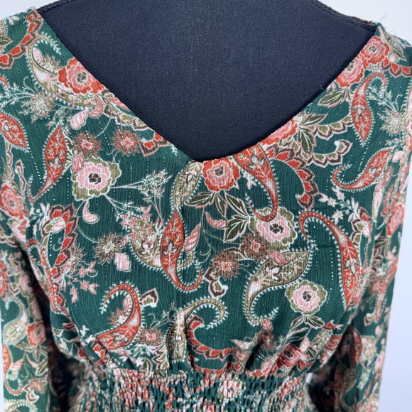 Green & Gold Peasant Top by Rose & Olive - LG - Picture 3 of 8